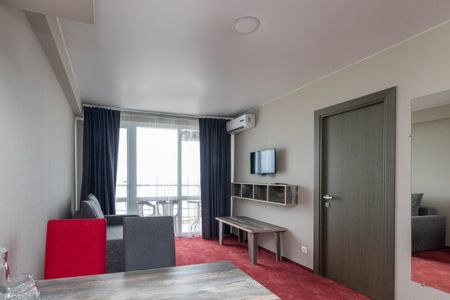 Люкс 2-местный 2-комнатный (с ремонтом)