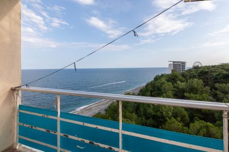 Стандартный 2-местный 1 категории (с ремонтом, с балконом)