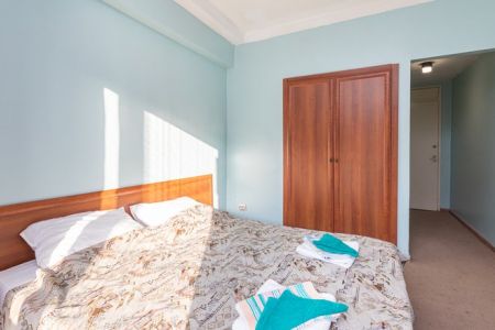 Стандартный 2-местный 2 категории (без ремонта, с балконом)